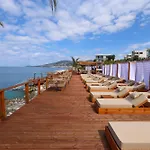 Palmera Sunrise Villa *